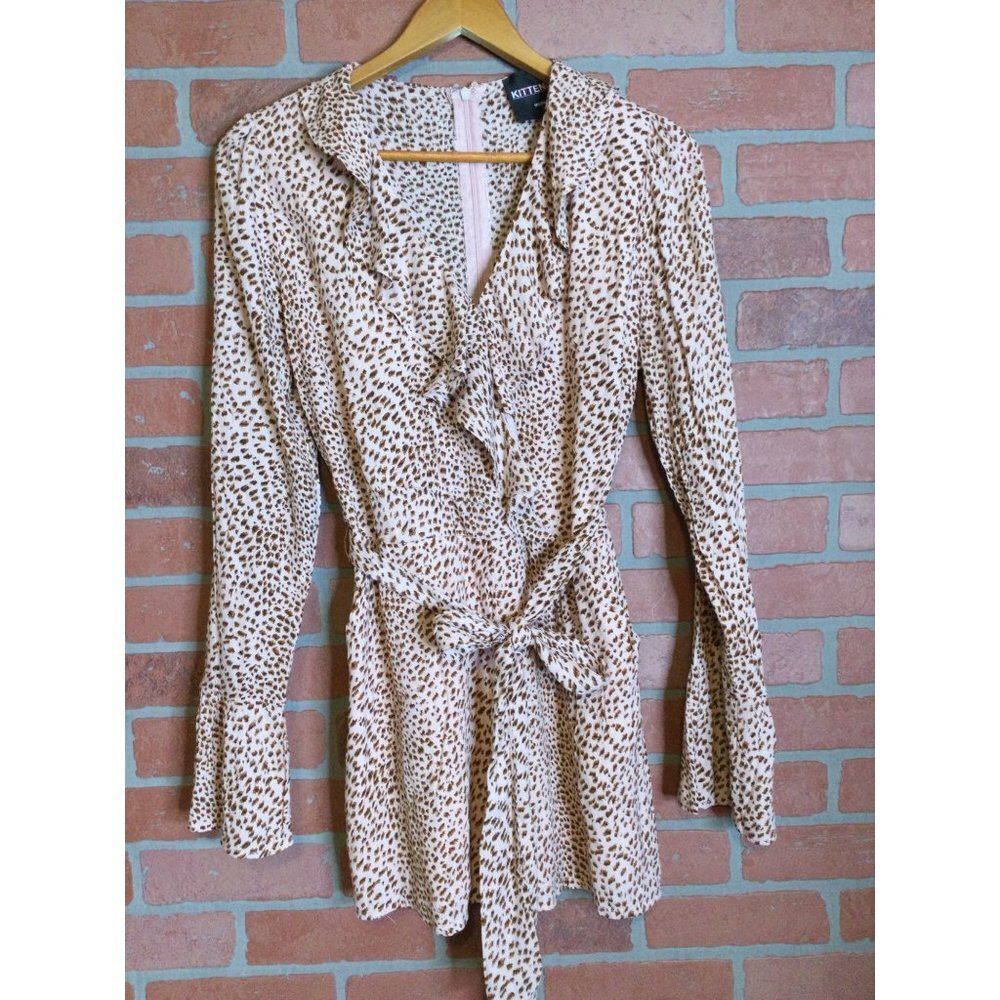 NWT Kittenish Women Long Sleeve Ruffled Collar Romper V Neck Brown Size M